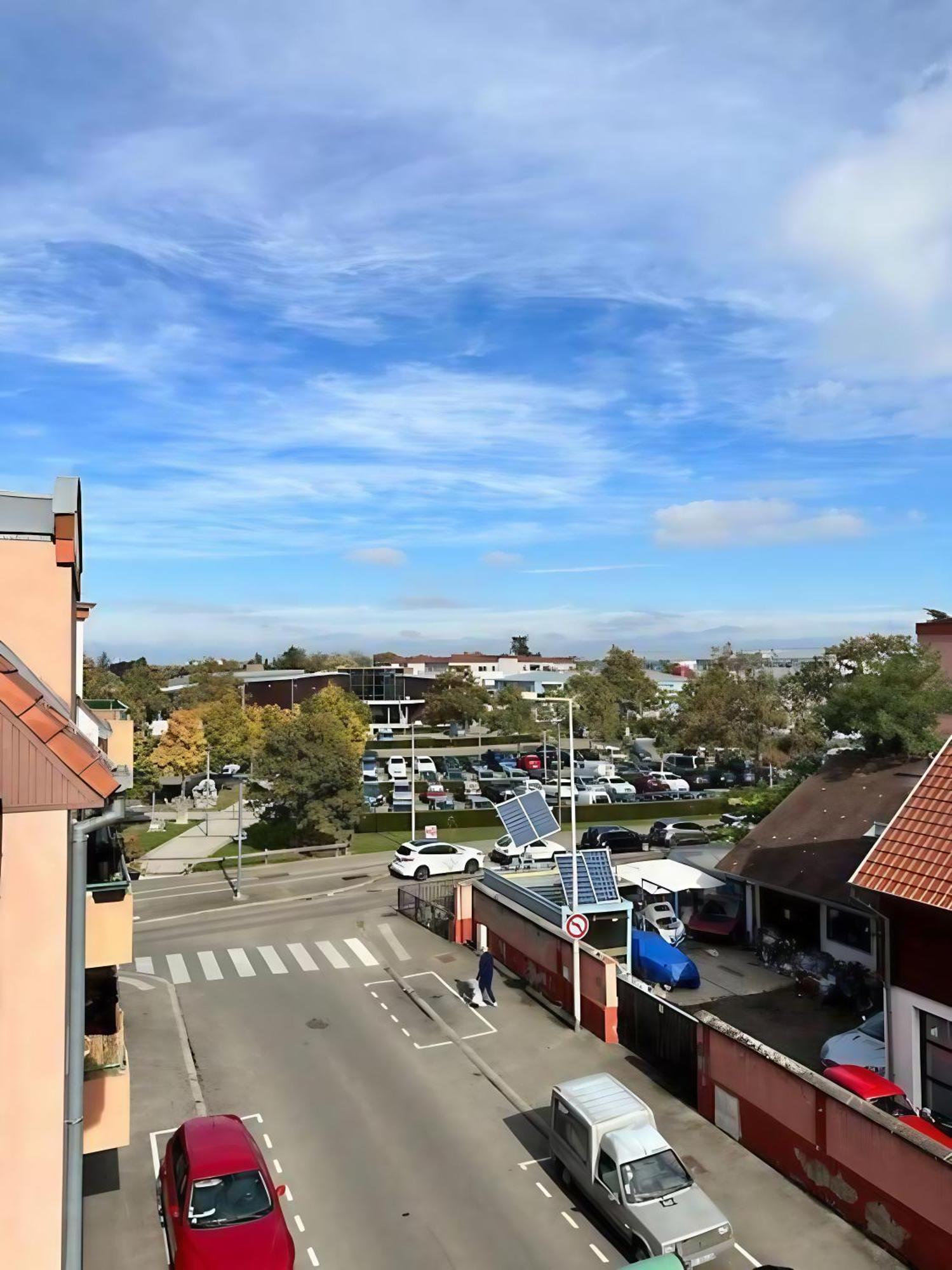 Superbe Duplex Proche Centre Ville Parking Gratuit Colmar Esterno foto